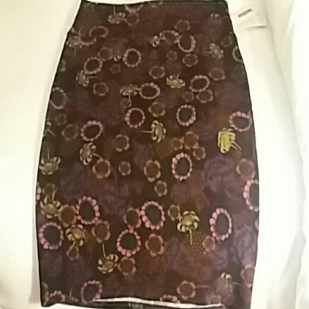L Lularoe Cassie skirt